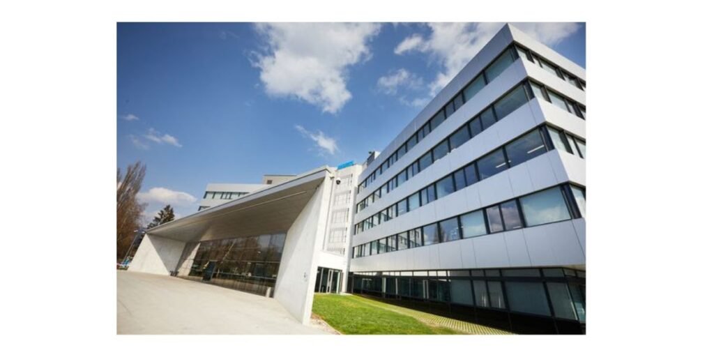 A Penteadora starts up ANDRITZ textile recycling and needlepunch nonwoven lines in Portugal
